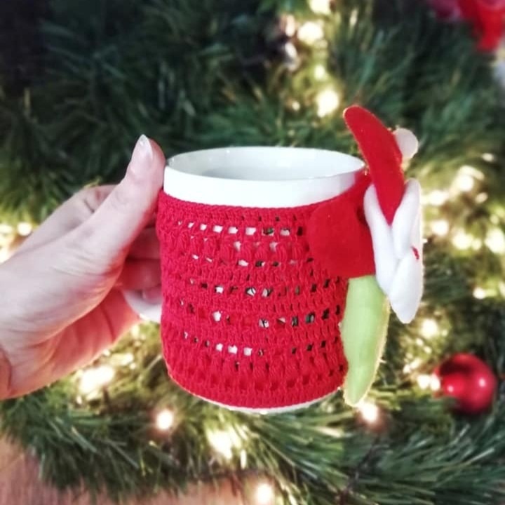 Новогодишна чаша со плетена обвивка