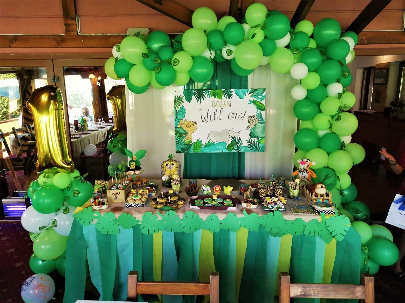 Слатка маса и декорација со тема Jungle