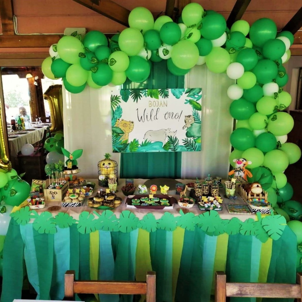 Слатка маса и декорација со тема Jungle