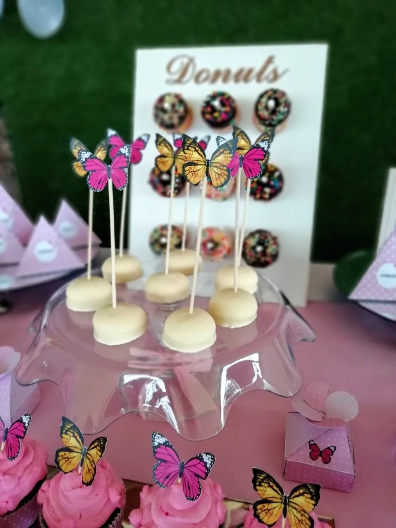 Слатка маса со тема пеперутка